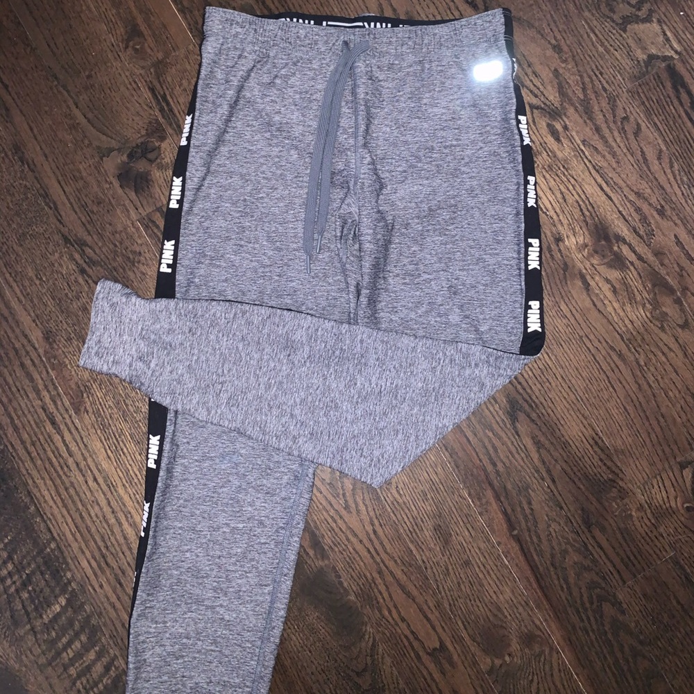 ✨🤍PINK ultimate yoga leggings/sport🤍✨